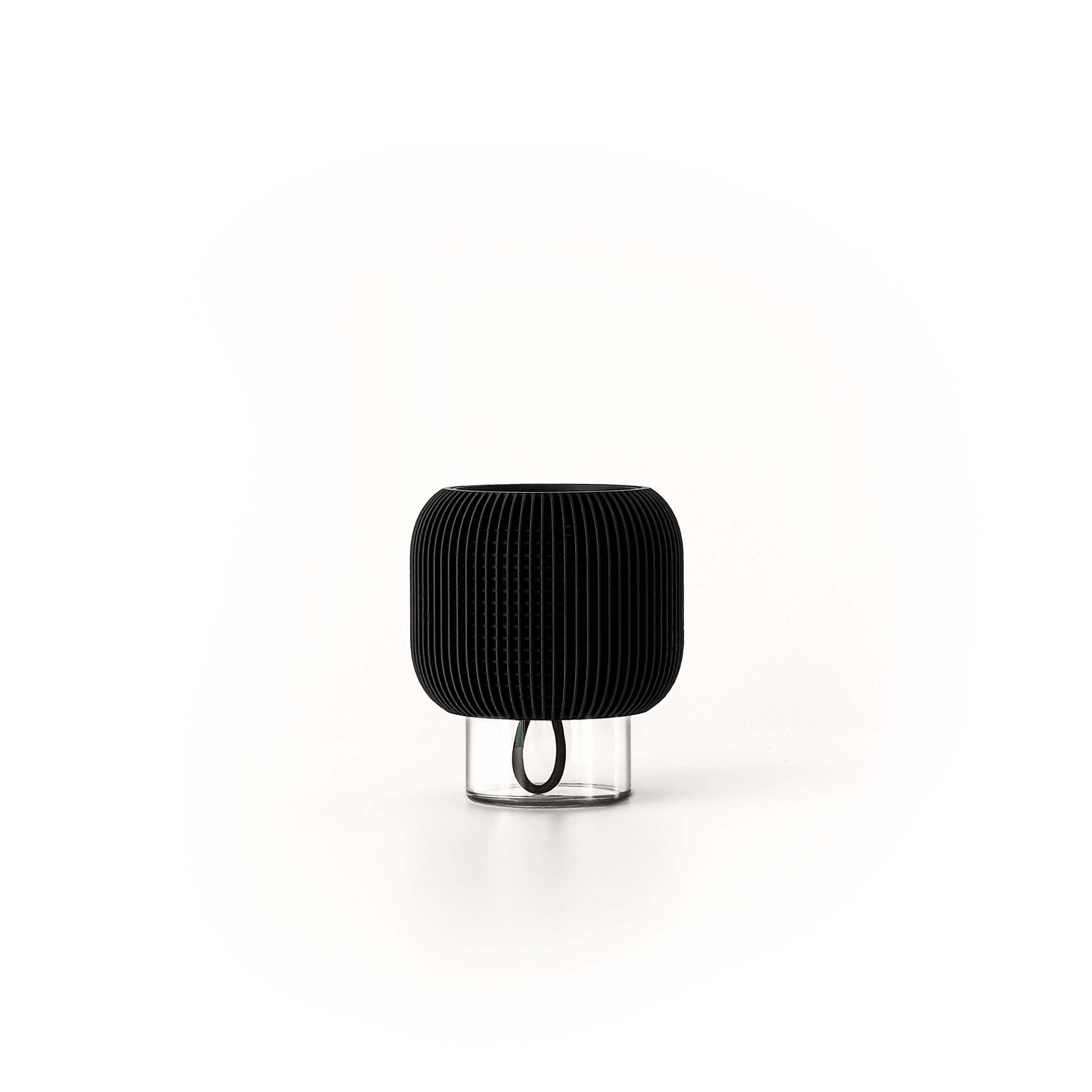 PEBBLE SELF-WATERING & AIR PRUNING PLANTER - BLACK - VerdiPot