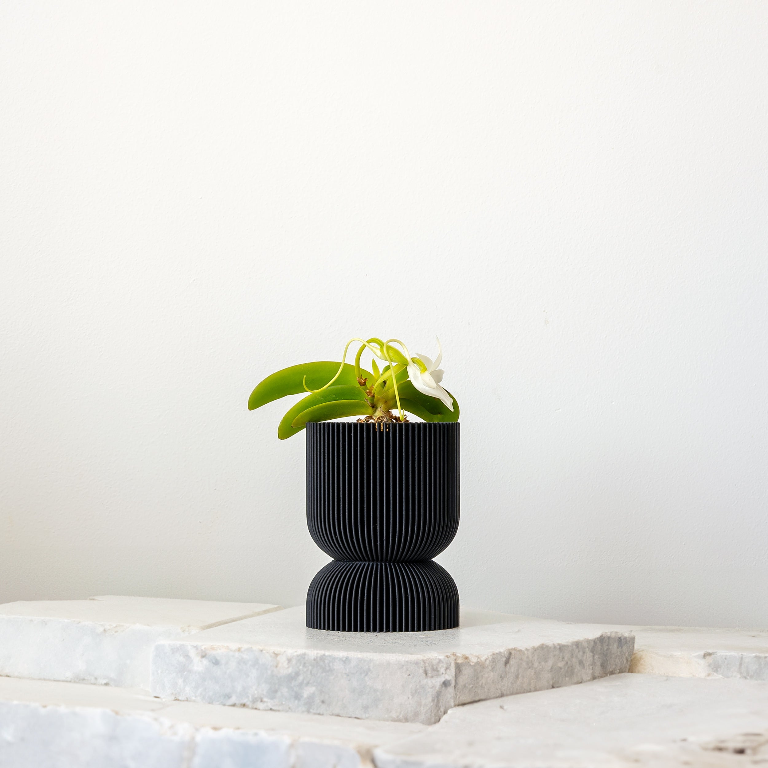 REFLECTION SELF-WATERING PLANTER - VerdiPot