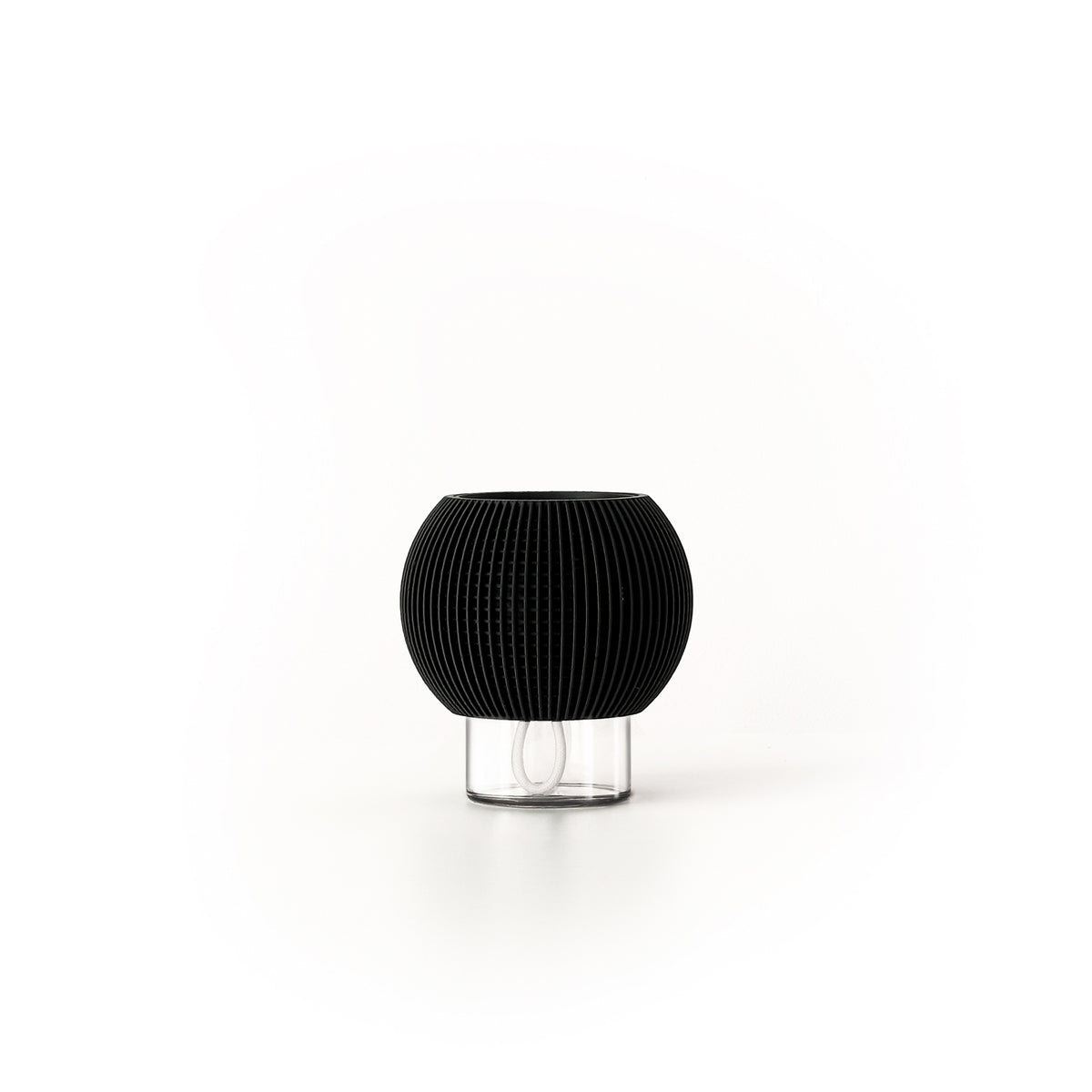 ORB SELF-WATERING &amp; AIR PRUNING PLANTER - BLACK - VerdiPot