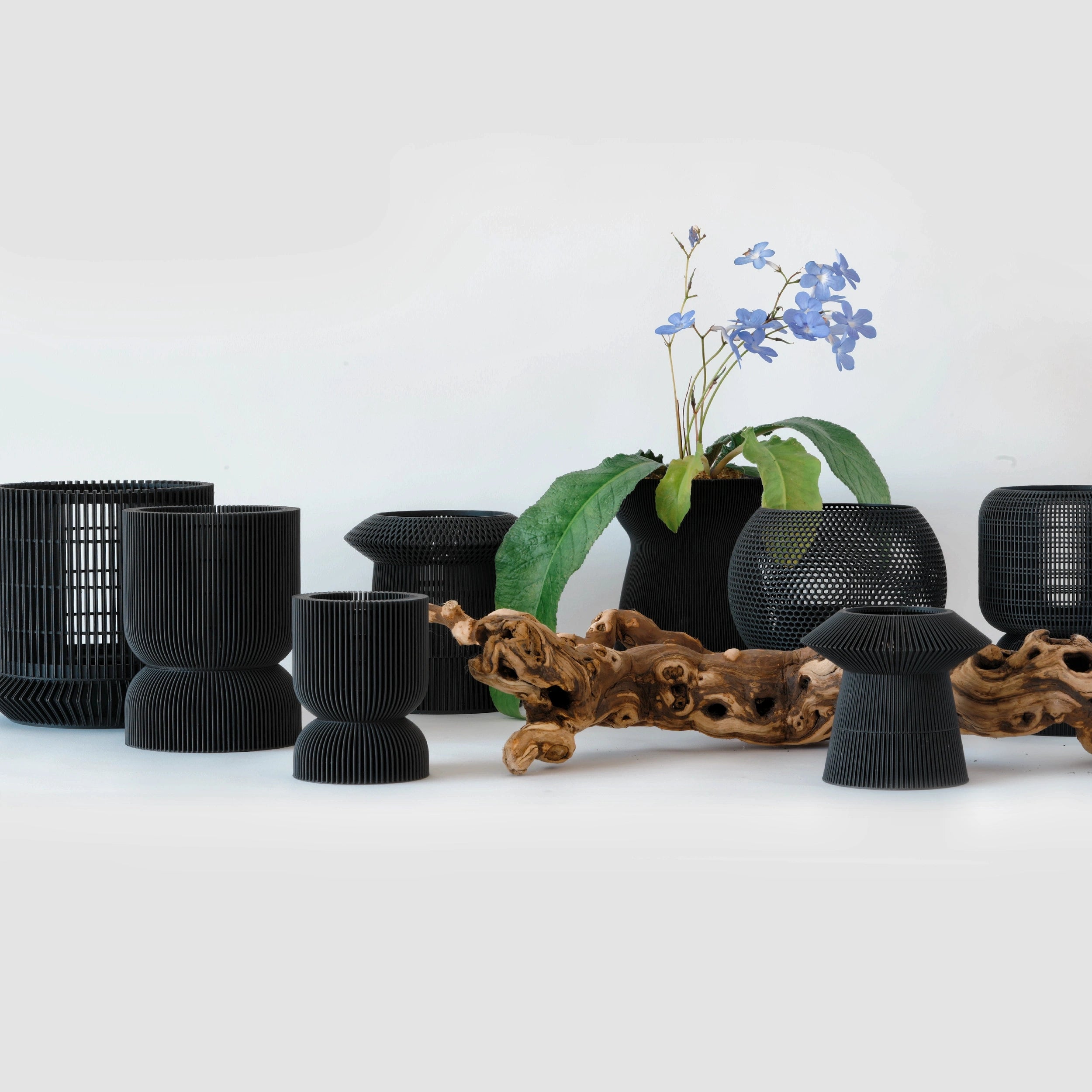 air pruning plant pots HANAIRE SELF-WATERING & AIR PRUNING PLANTER
